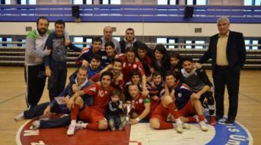 Om&uuml; Madalya Şampiyonu