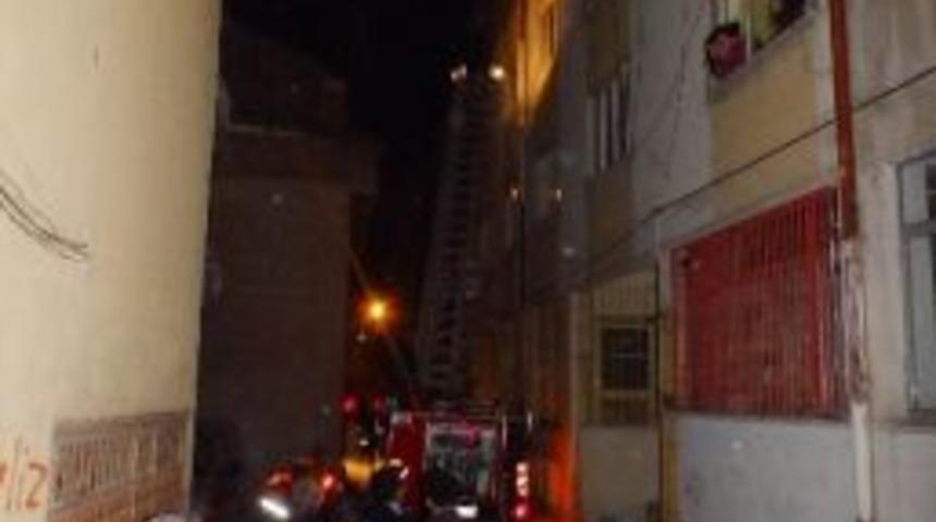 &Ouml;ğrenci Evinde Yangın Paniği