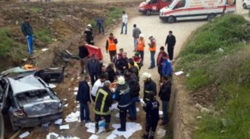 Virajı Alamayan Otomobil Takla Attı