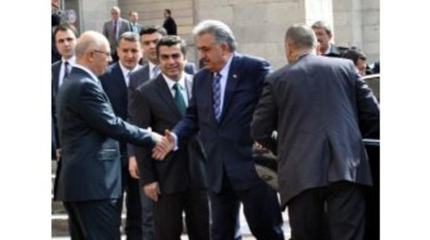 Bakan Yazıcı G&uuml;ndemi Değerlendirdi