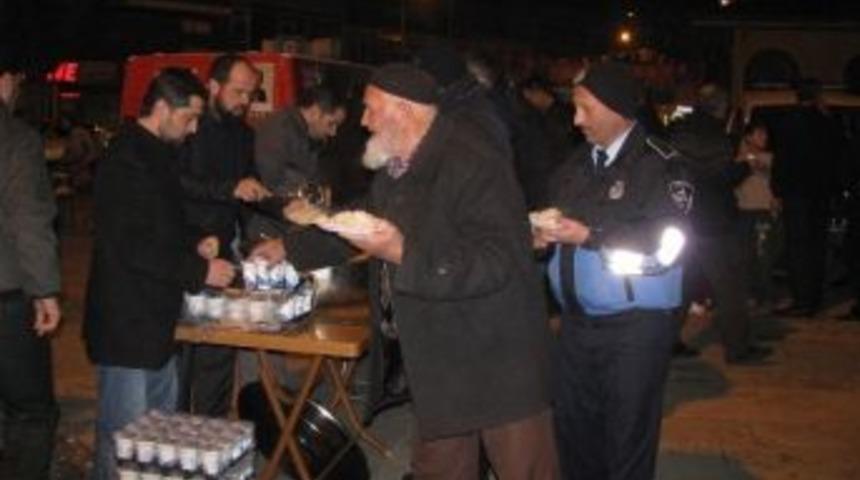 Milli G&ouml;r&uuml;ş Lideri D&uuml;zce&rsquo;de Unutulmadı