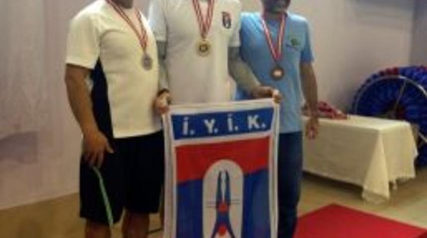 Şehitkamil, Havuzda T&uuml;rkiye Şampiyonları &Ccedil;ıkarmtaya Devam Ediyor