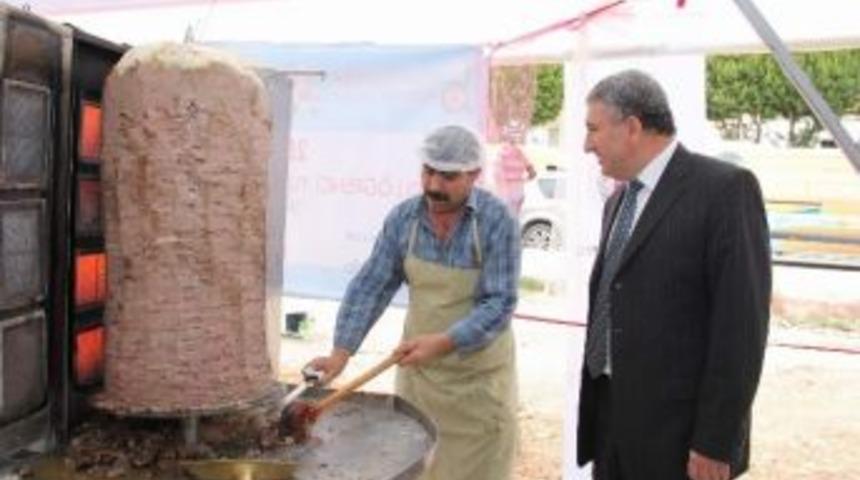 Ak Parti Konyaaltı Belediye Başkan Adayı Sadi'den Kermes Ziyareti