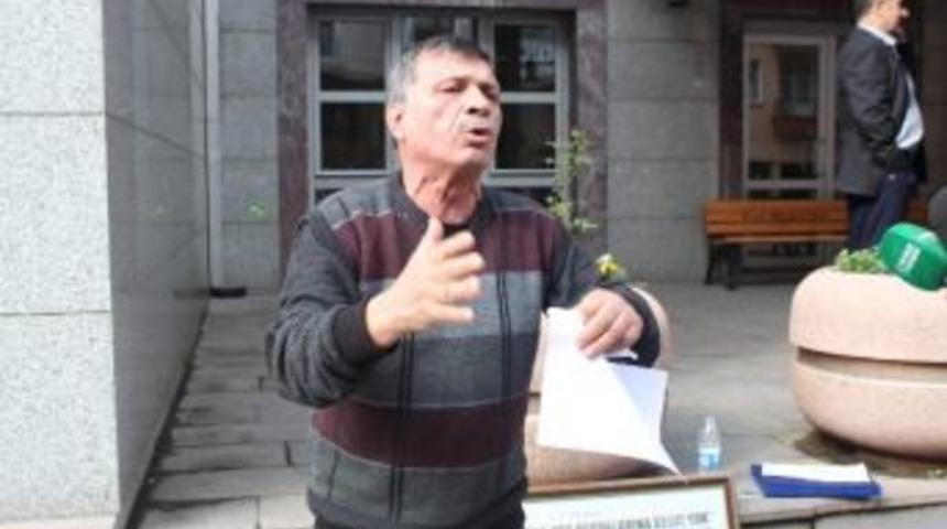 Rize Adliyesi &Ouml;n&uuml;nde Tek Kişilik Hes Protestosu