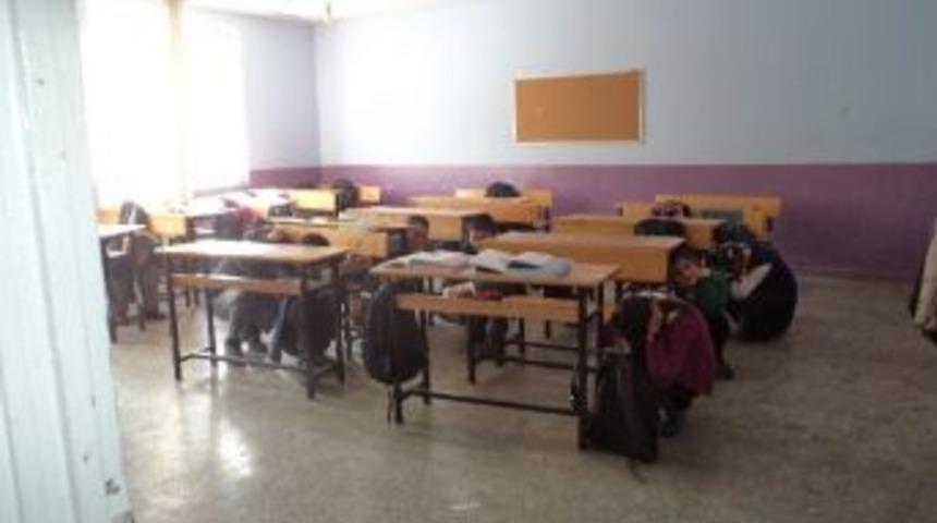 Varto Atat&uuml;rk Ortaokulunda Yangın Ve Deprem Tatbikatı