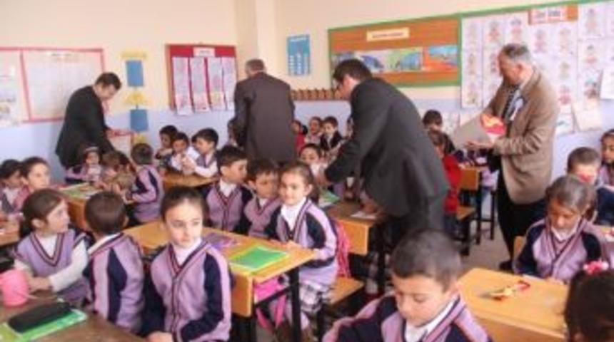 &Ccedil;ıldır Mal M&uuml;d&uuml;rl&uuml;ğ&uuml;nden Vergi Haftası Etkinliği