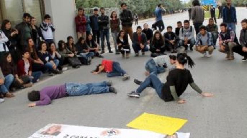 Me&uuml;'l&uuml; &Ouml;ğrencilerden Tiyatrolu Tepki