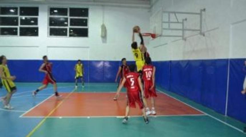 Kul&uuml;pler Arası Yıldızlar Basketbol M&uuml;sabakaları Sona Erdi