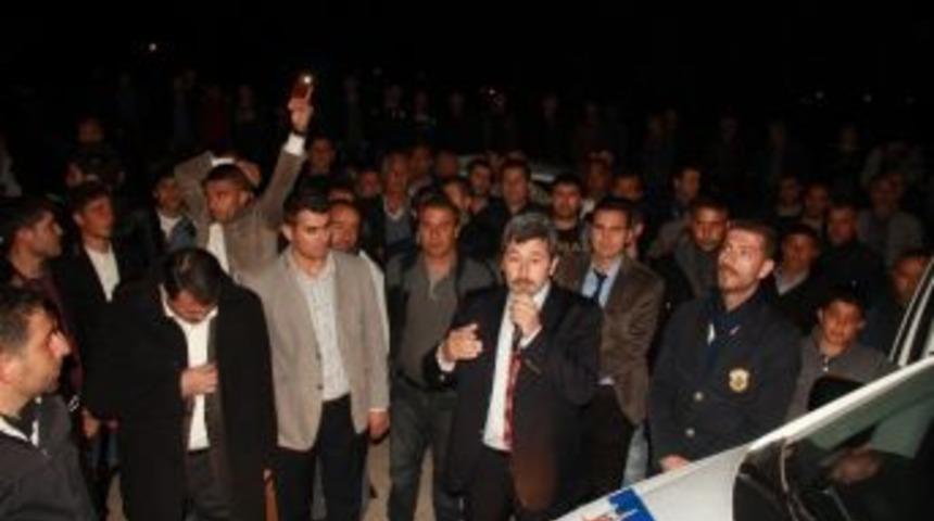 Ak Parti&rsquo;nin Didim Adayı D&ouml;ver, Yalık&ouml;y Sakinleriyle Buluştu