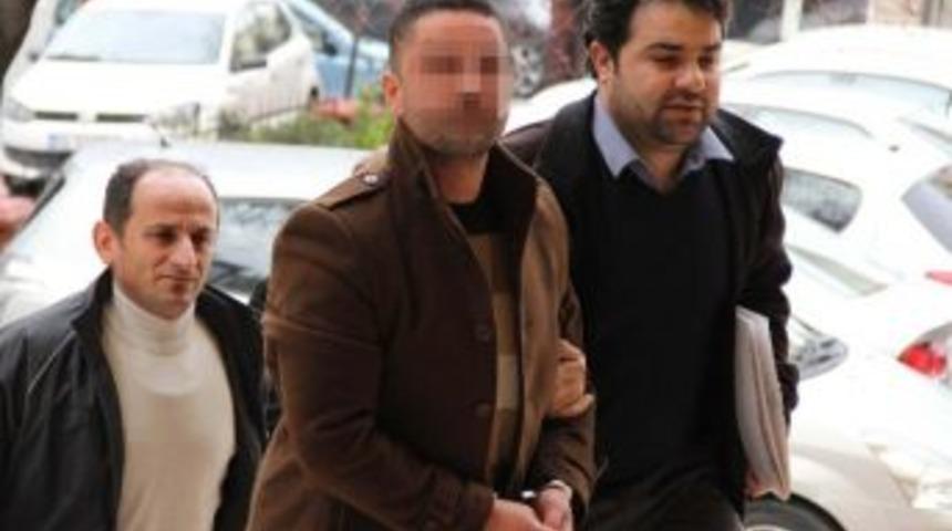 Ruhsatlı Silahıyla Ateş A&ccedil;ınca G&ouml;zaltına Alındı