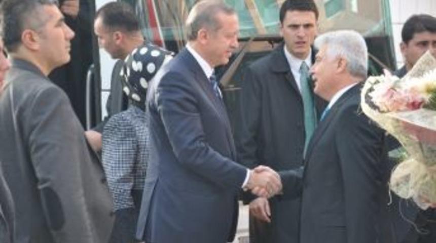 Başbakan Erdoğan, Balıkesir&rsquo;de A&ccedil;ılış Yaptı