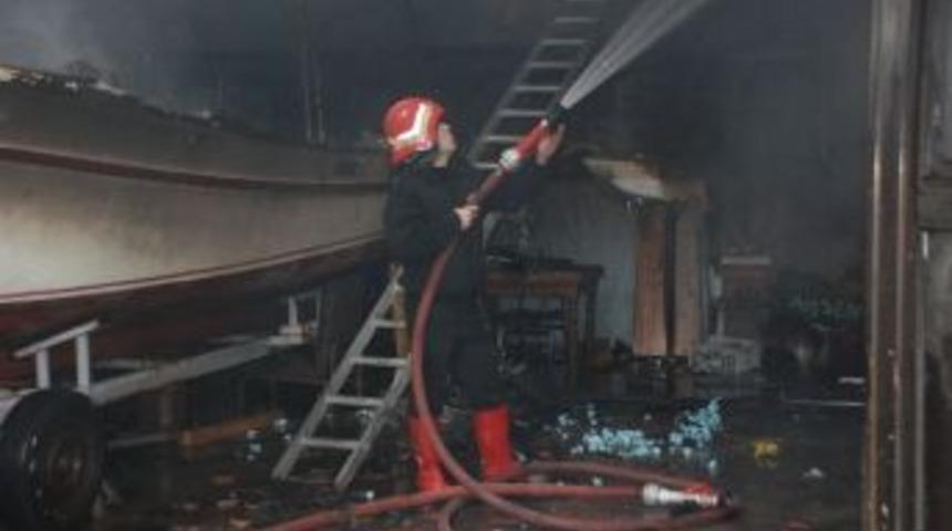 Sinop'ta Depo Yangını