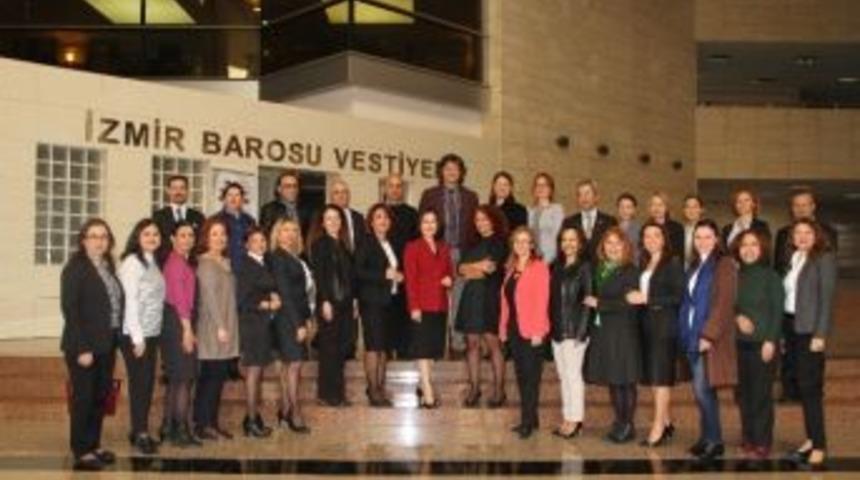 İzmirli "arabulucu"lar Dernek Kurdu