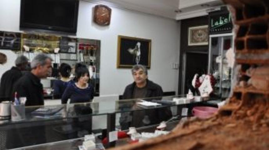 Tunceli&rsquo;de Kuyumcu Soygunu