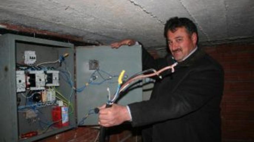 &Ccedil;ift&ccedil;ilerin Trafoları Beşinci Defa &Ccedil;alındı