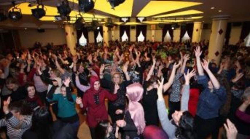 Yenimahalleli Kadınların Matine Keyfi