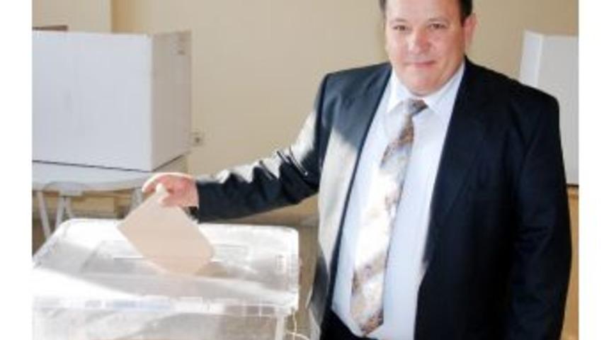 K&uuml;tahya Kasaplar Esnaf Odası Başkanı Ay G&uuml;ven Tazeledi