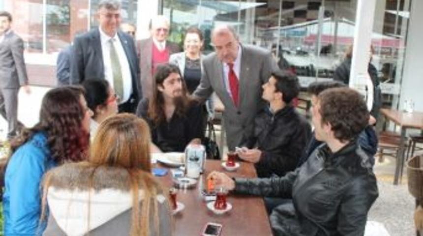 Milliyet&ccedil;i Hareket Partisi İzmir B&uuml;y&uuml;kşehir Belediye Başkan Adayı Murat Taşer: