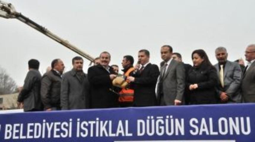 &Ccedil;an Belediyesi İstiklal Mahallesi D&uuml;ğ&uuml;n Salonunun Temeli Atıldı