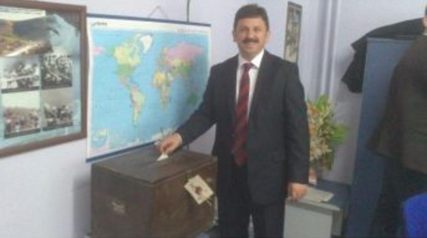 Espiye'de Esnaf Ve Sanatlarlar Odası'nda Yanık G&uuml;ven Tazeledi