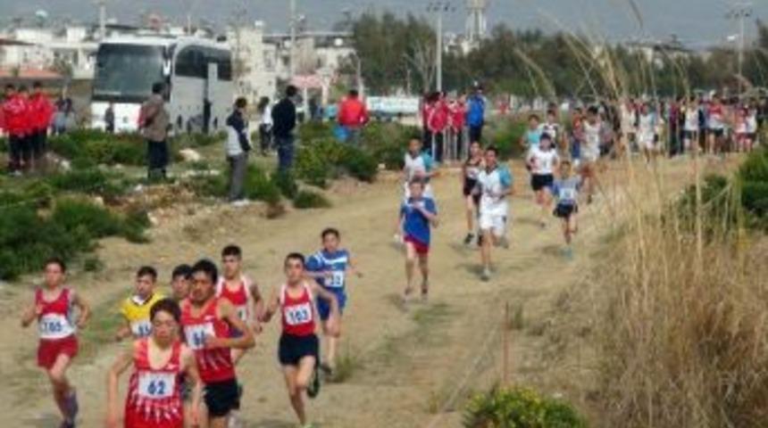 Okullar Arası Kros T&uuml;rkiye Birinciliği Silifke&rsquo;de Yapıldı