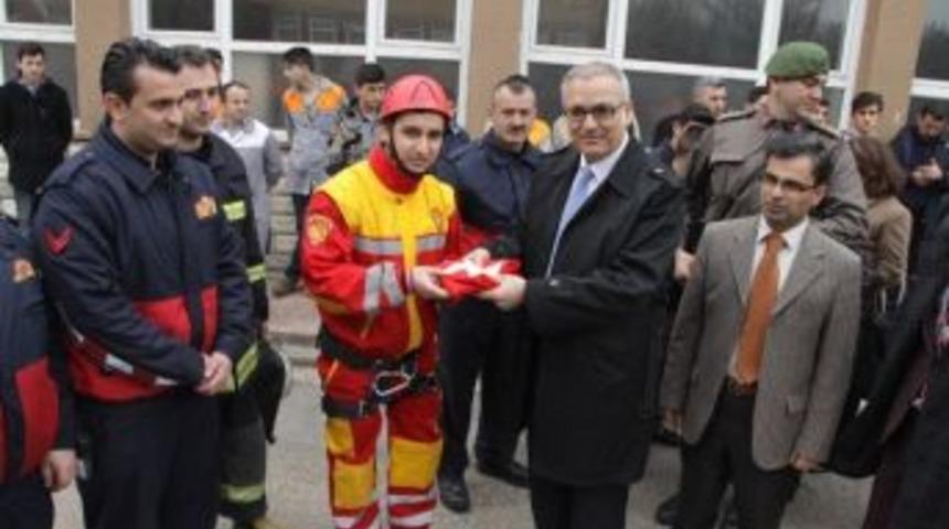 D&ouml;rt&ccedil;elik Eml Bah&ccedil;esinde Nefes Kesen Tatbikat