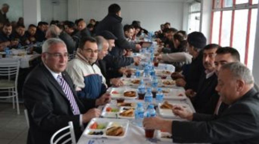 Belediye Başkan Adayları Kahvaltıda Buluştu