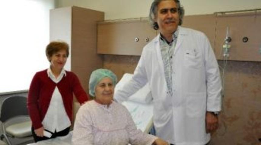 'ameliyat Masasında Kalırsın' Dedikleri Yaşlı Kadın Ayağa Kalktı