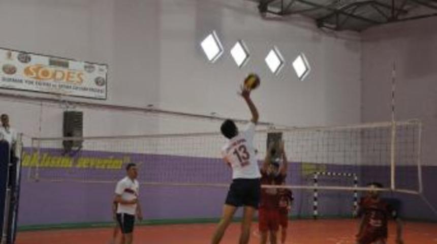 Muş Lalezar Spor, Bağlar Sporu 3-0 Yendi