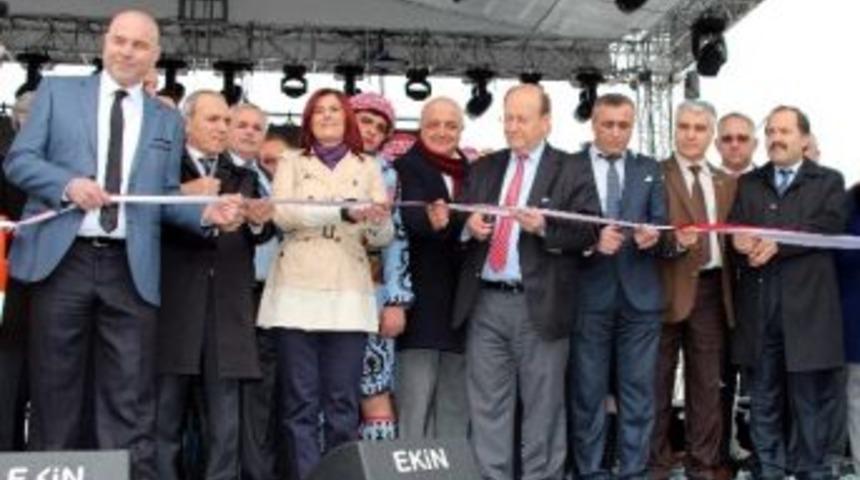 Aydın'ın Yeni Otogarı, Volkan Konak Konseriyle A&ccedil;ıldı