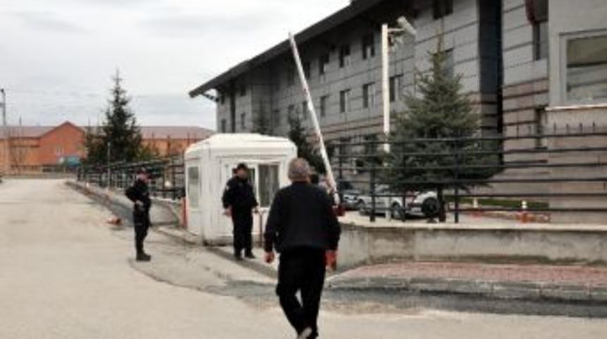 İranlı Şahıs Emniyetten Firar Etti