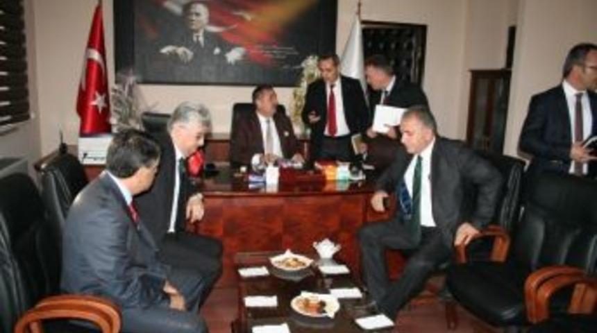 Sağlık Bakan Yardımcısı Kafkas, Kars&rsquo;ta İncelemelerde Bulundu