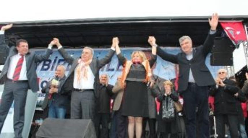 Chpli Uyar'ın Urla Se&ccedil;im B&uuml;rosu A&ccedil;ılışı G&ouml;rkemli Oldu