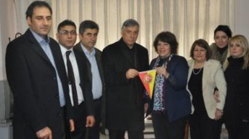 Erkal, Ampute Spor Kul&uuml;b&uuml;n&uuml; Ziyaret Etti