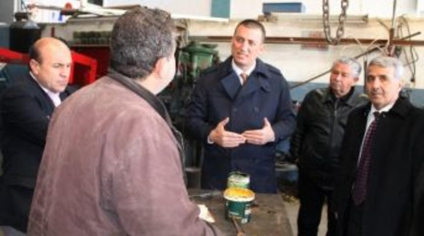 Chp&rsquo;li Aday Barış Eroğlu, Sanayi Sitesini Ziyaret Etti