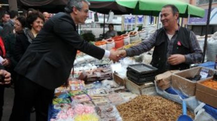 Chpli Akpınar'dan Karşıyaka'ya Modern Pazaryerleri S&ouml;z&uuml;