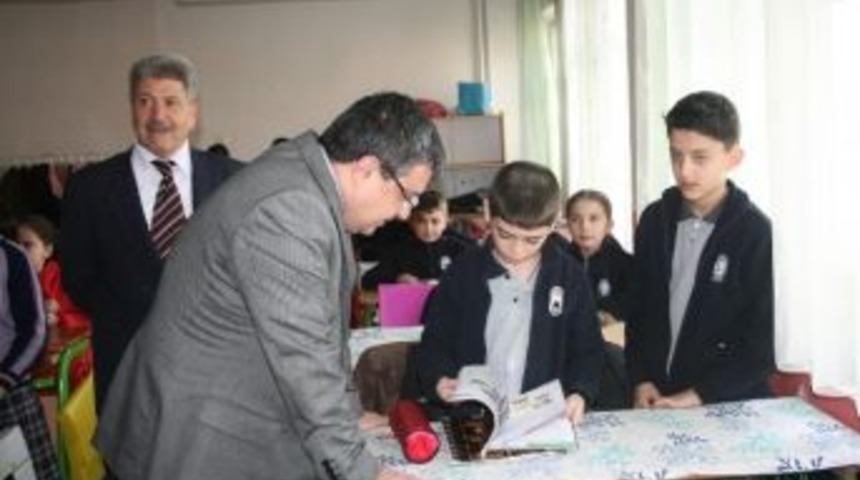 Pasinler Kaymakamlığı İl&ccedil;ede Bulunan B&uuml;t&uuml;n Okullara Eğitim Desteği Vermeyi S&uuml;rd&uuml;r&uuml;yor