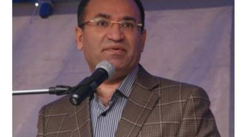 Bozdağ: &ldquo;muhalefet Partisi İftiralarla Se&ccedil;im &Ccedil;alışması Yapıyor&rdquo;