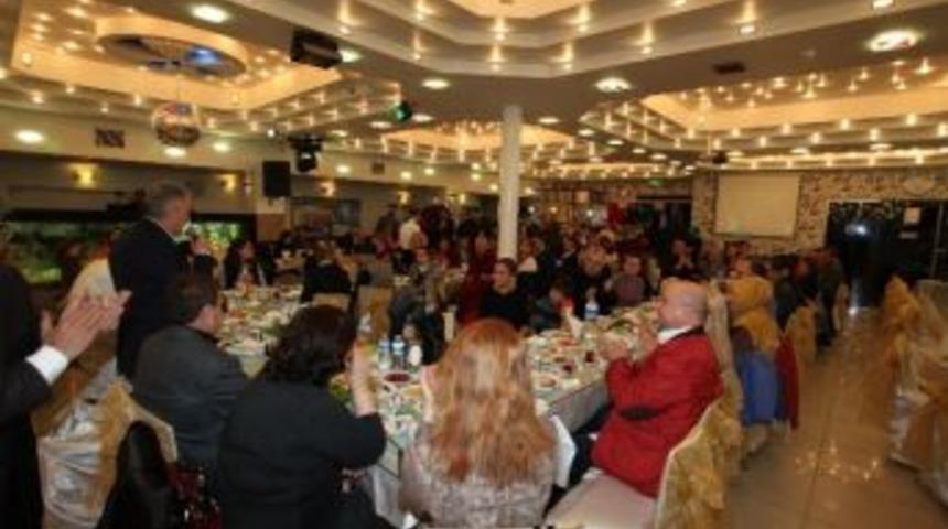 Ak Parti İzmir B&uuml;y&uuml;kşehir Belediye Başkan Adayı Binali Yıldırım: