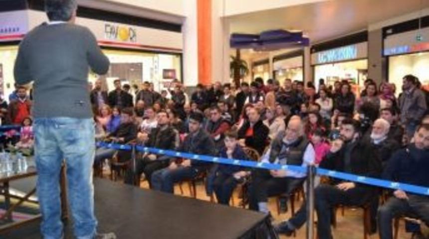 Forum Kayseri Cem Arslan&rsquo;la Ziyaret&ccedil;ilerine Keyifli Anlar Yaşattı