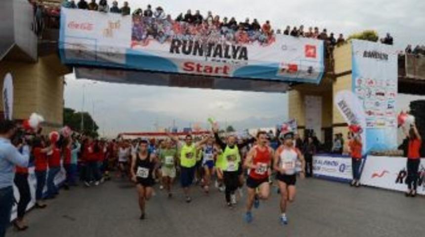 9. Uluslararası Runtalya Maratonu