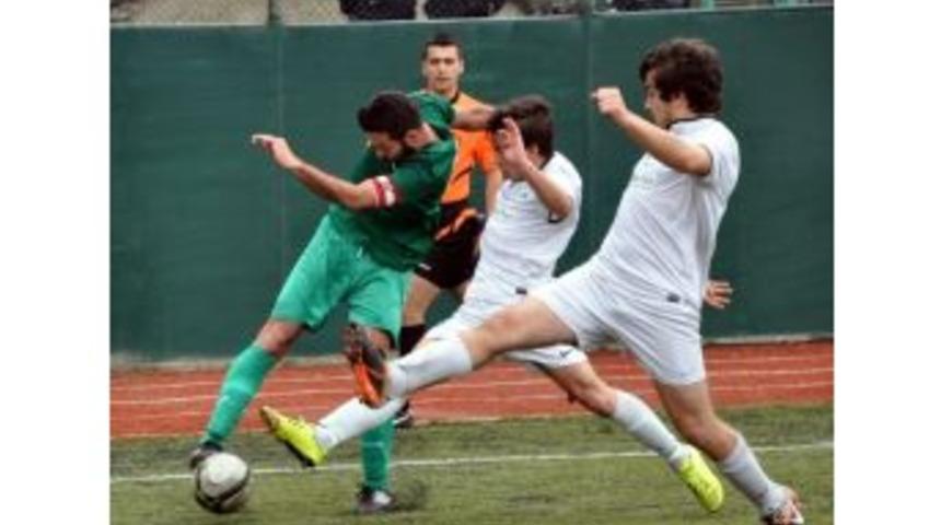 Kozlu Belediyespor: 1 Kartepe Suadiyespor: 0
