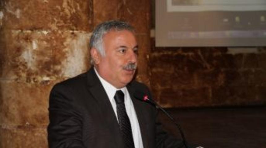 &ldquo;sanat Eğitiminde Bilimsel Araştırmalar &Ouml;ğrenci Sempozyumu&rdquo; D&uuml;zenlendi