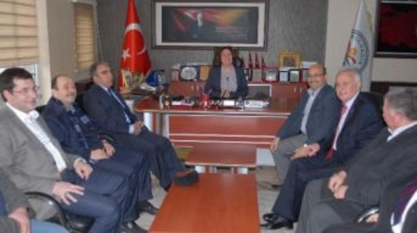 Mhp Genel Başkan Yardımcısı &Ouml;zt&uuml;rk&rsquo;den, Başkan Kıl&ccedil;ık&rsquo;a Ziyaret