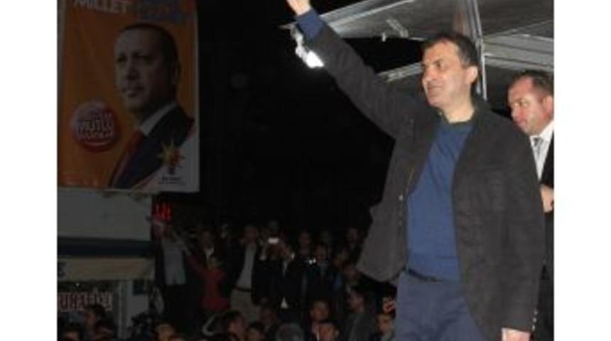 Bakan &Ccedil;elik: "se&ccedil;ime 2 Parti Girecek"