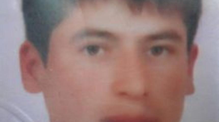 Bunalıma Giren Genç Tüfekle İntihar Etti