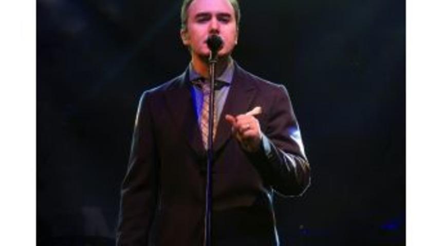 Kadir Topbaş Se&ccedil;im Yorgunluğunu Mustafa Ceceli İle Attı