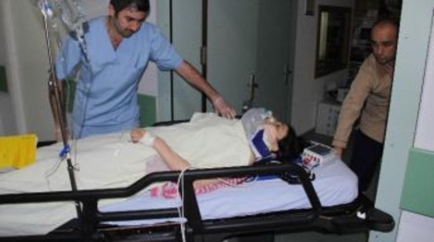 18 Yaşındaki Gen&ccedil; Kız 6. Kattan &Ouml;l&uuml;me Atladı