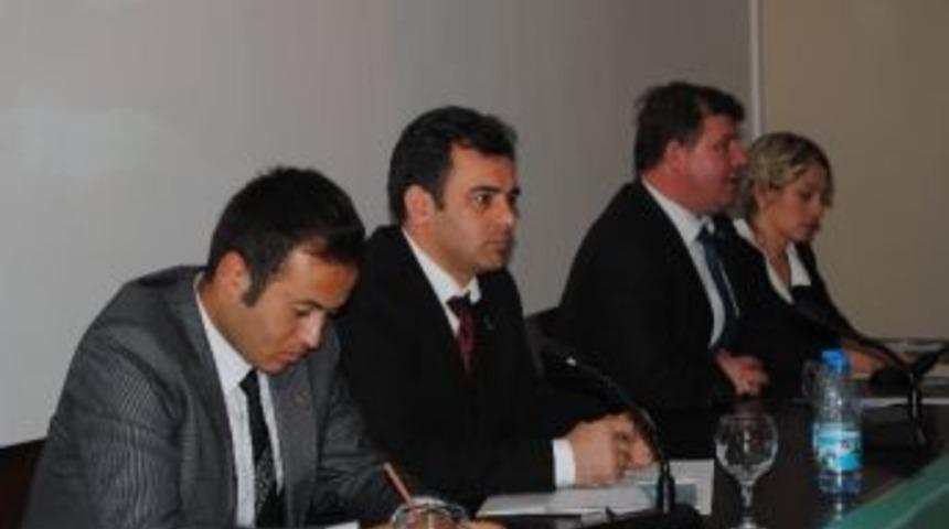 Sağlık Sen İl Divan Kurulu Toplantısını Ger&ccedil;ekleştirdi