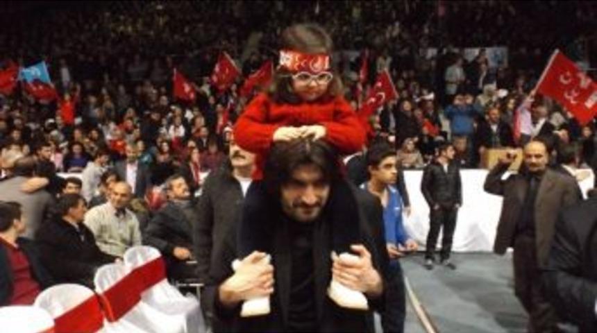 Bursalı &Uuml;lk&uuml;c&uuml;ler Ahmet Şafak İle Coştu